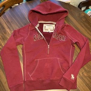 Abercrombie half zip sweat shirt.